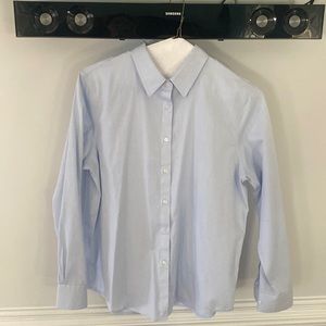 Jones New York Ladies button down shirt Size Large
